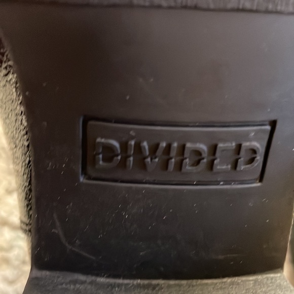 Divided boots by H & M - Picture 4 of 6